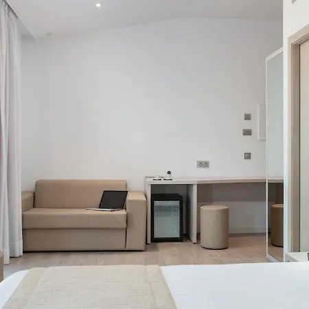 Llaut Boutique (adults Only) Отель