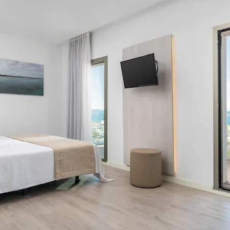 Отель Llaut Boutique (adults Only) 4*