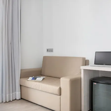 Hotell Llaut Boutique (adults Only)
