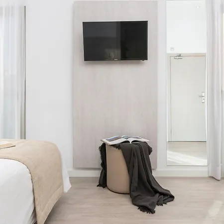 Llaut Boutique (adults Only) Отель 4*