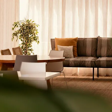 Llaut Boutique (adults Only) Hotell