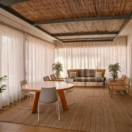 Отель Llaut Boutique (adults Only) 4*