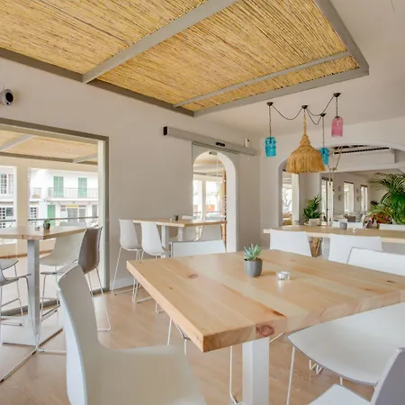 Llaut Boutique (adults Only) 4* 坎皮卡福特