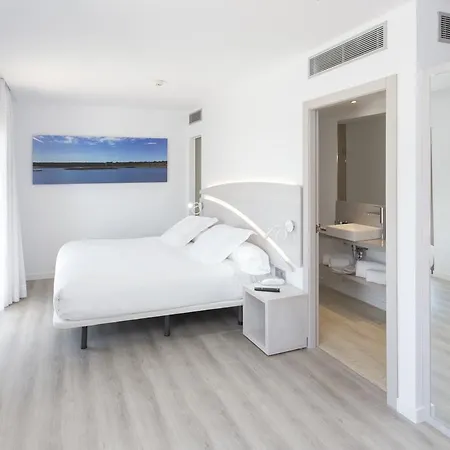 Отель Llaut Boutique (adults Only) 4*