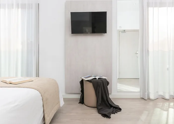 Llaut Boutique (adults Only)