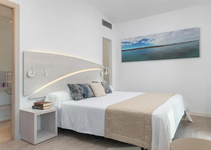 Llaut Boutique (adults Only) فندق كان بيكافورت