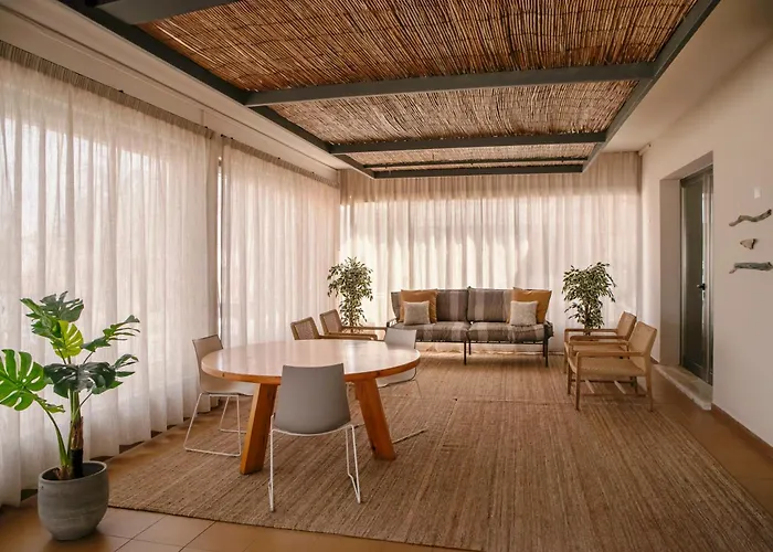 Hotel Llaut Boutique 4*