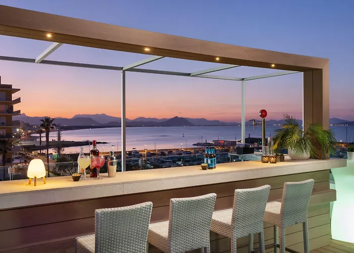 Llaut Boutique Hotel 4*