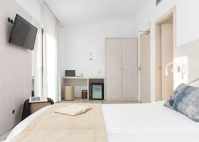 Llaut Boutique Hotel 4*