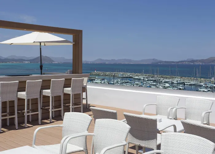 Hotel Llaut Boutique 4*